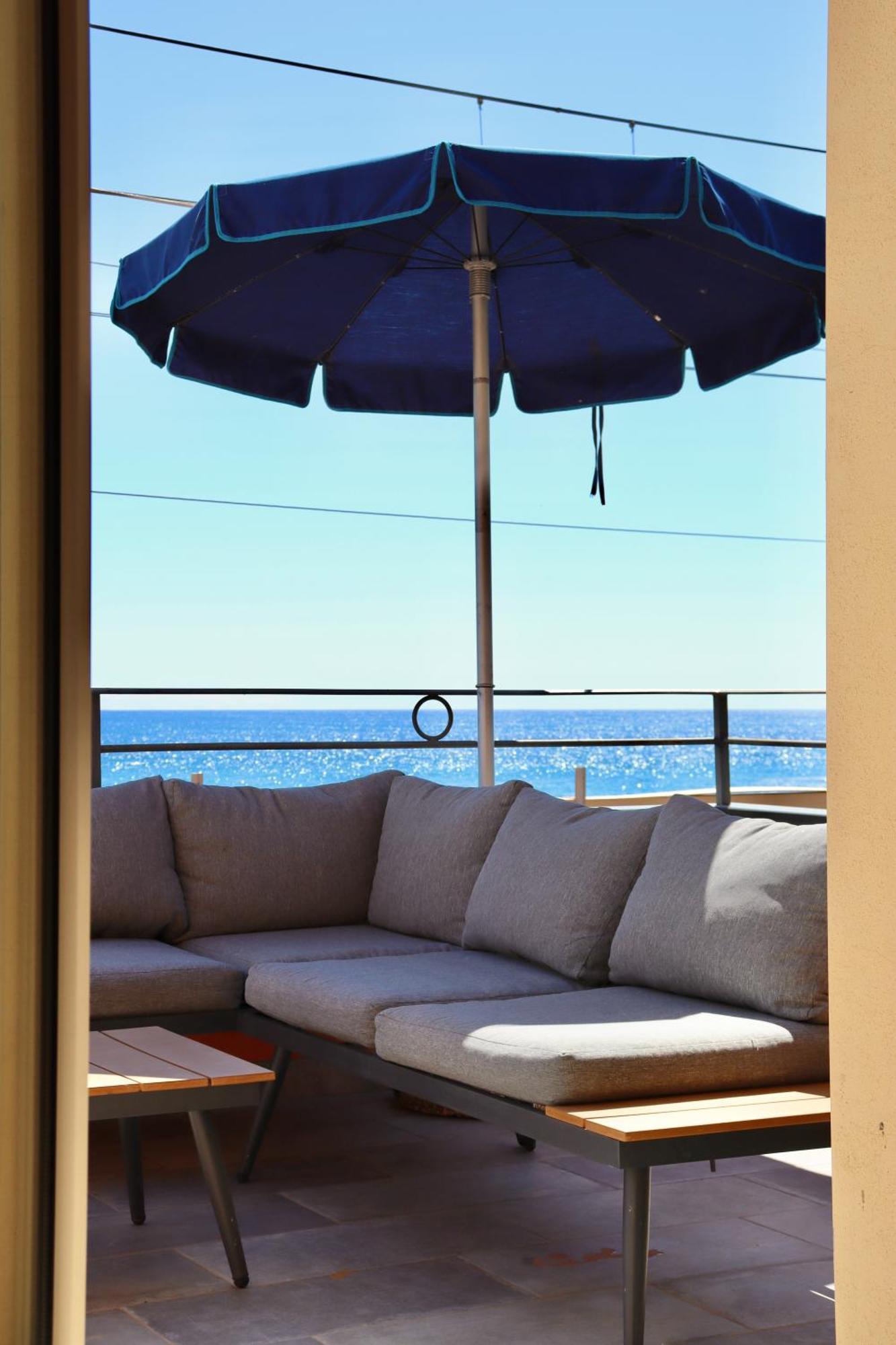 Acqua Di Mare Bed & Breakfast Bordighera Bagian luar foto