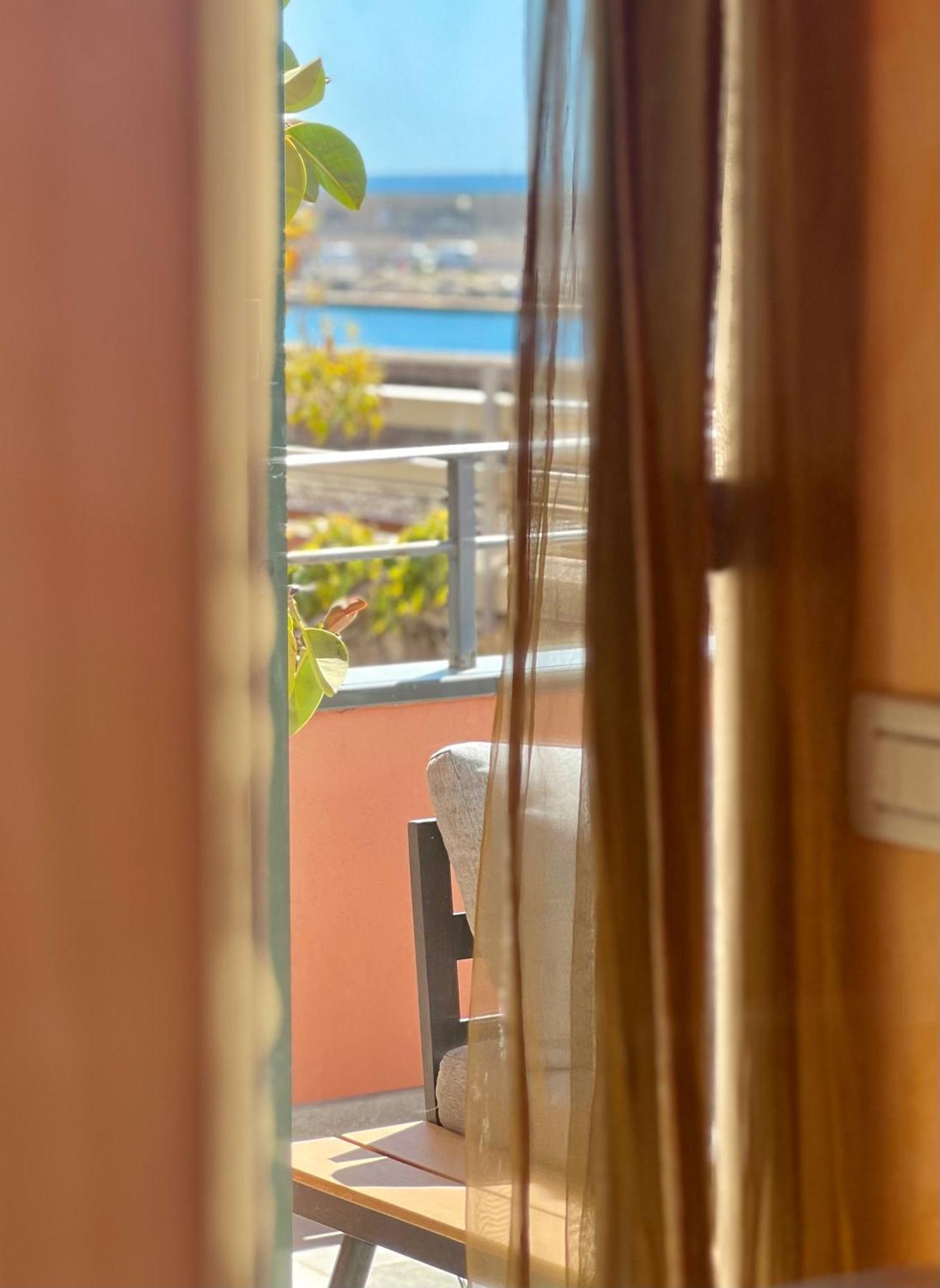 Acqua Di Mare Bed & Breakfast Bordighera Bagian luar foto