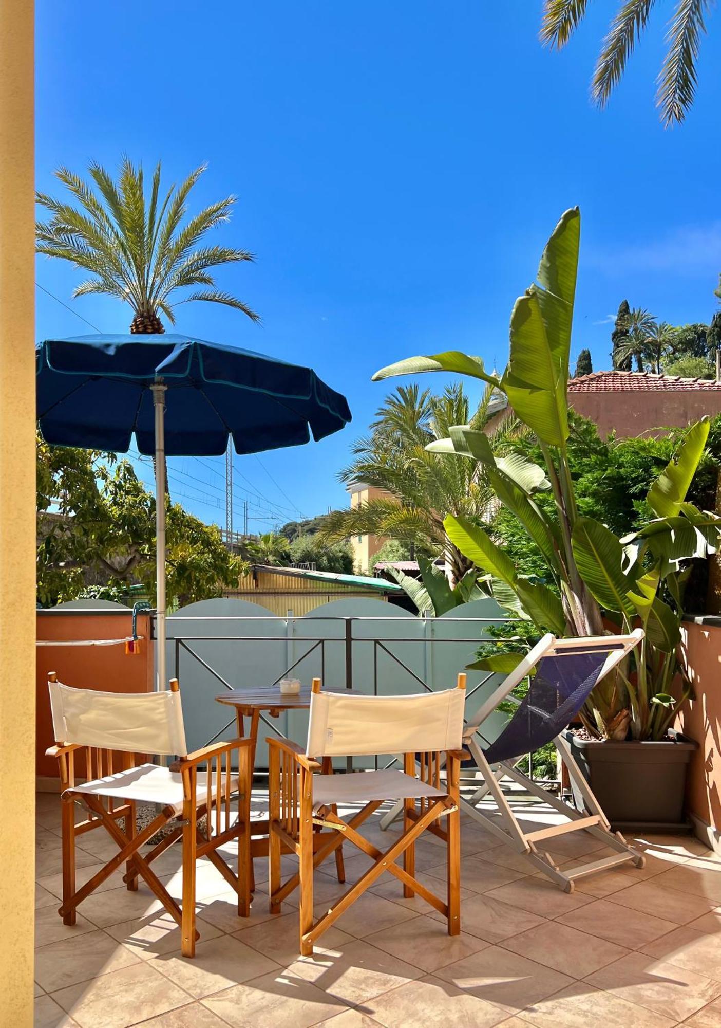 Acqua Di Mare Bed & Breakfast Bordighera Bagian luar foto