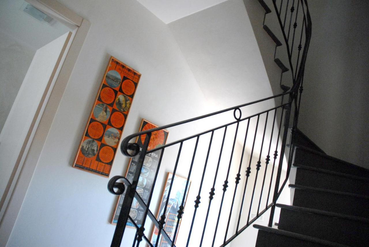 Acqua Di Mare Bed & Breakfast Bordighera Bagian luar foto
