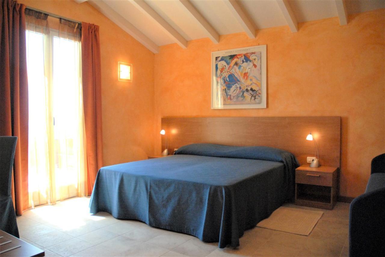 Acqua Di Mare Bed & Breakfast Bordighera Bagian luar foto