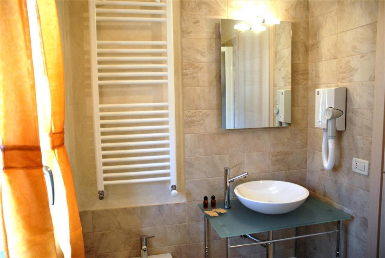 Acqua Di Mare Bed & Breakfast Bordighera Bagian luar foto